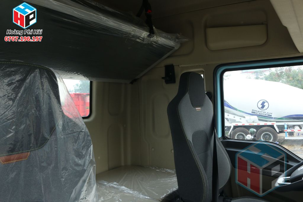 Xe đầu kéo SHACMAN H3000S