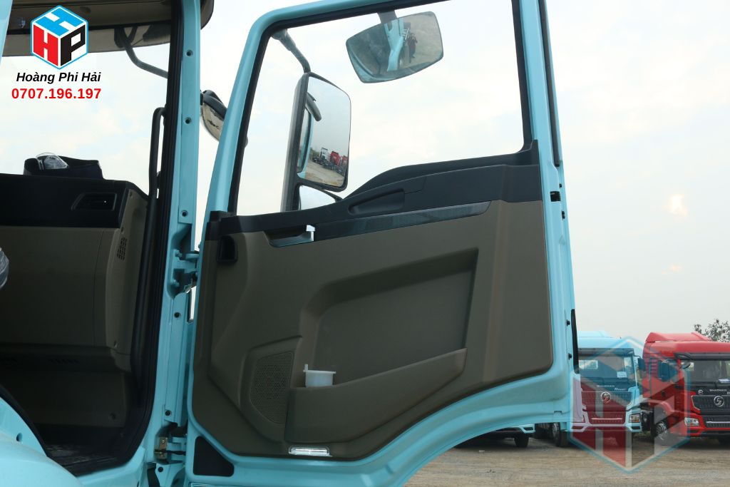 Xe đầu kéo SHACMAN H3000S