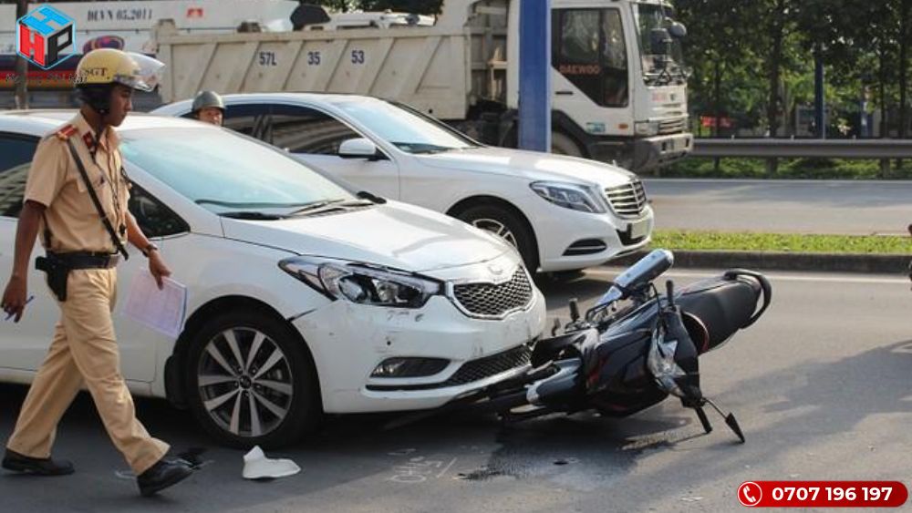 Phí bảo hiểm bắt buộc ô tô